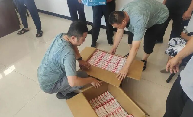 助力乡村振兴 | pa视讯基金会向巴彦县新立村捐赠1600盒皮肤用药